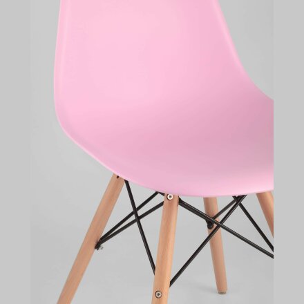 Стул Eames SIMPLE DSW розовый, литой полипропилен, стальной каркас, натуральный массив бука 